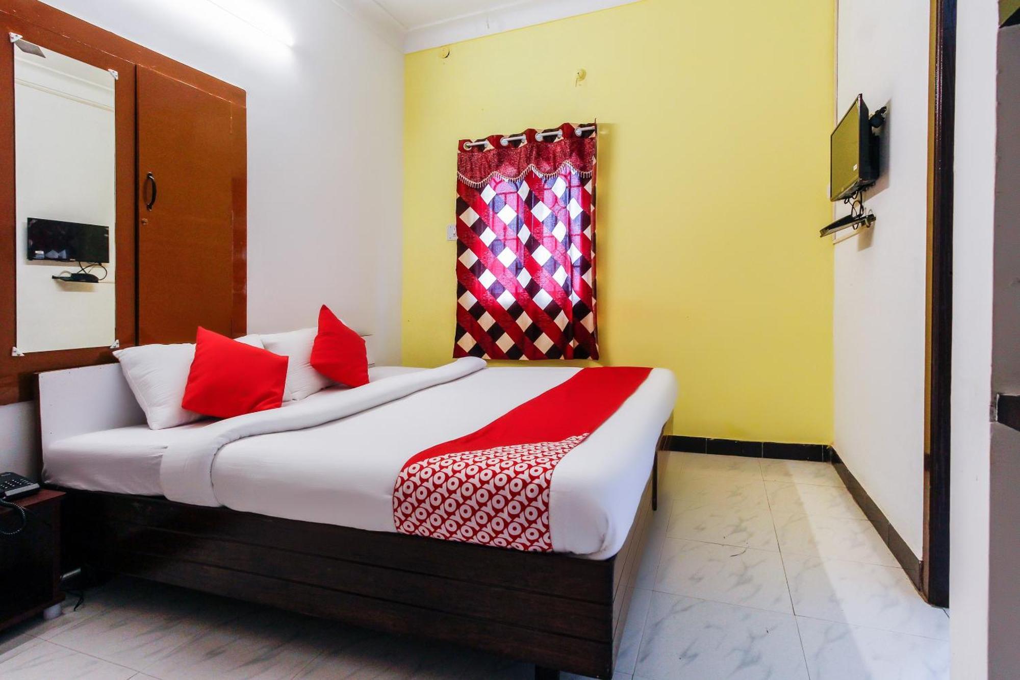 Hotel Lakshmi Narayana Salem Exteriör bild