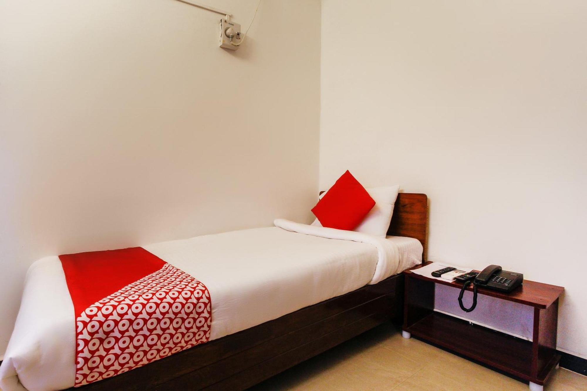 Hotel Lakshmi Narayana Salem Exteriör bild