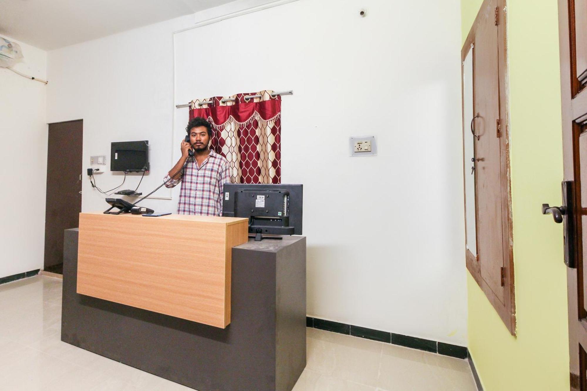 Hotel Lakshmi Narayana Salem Exteriör bild